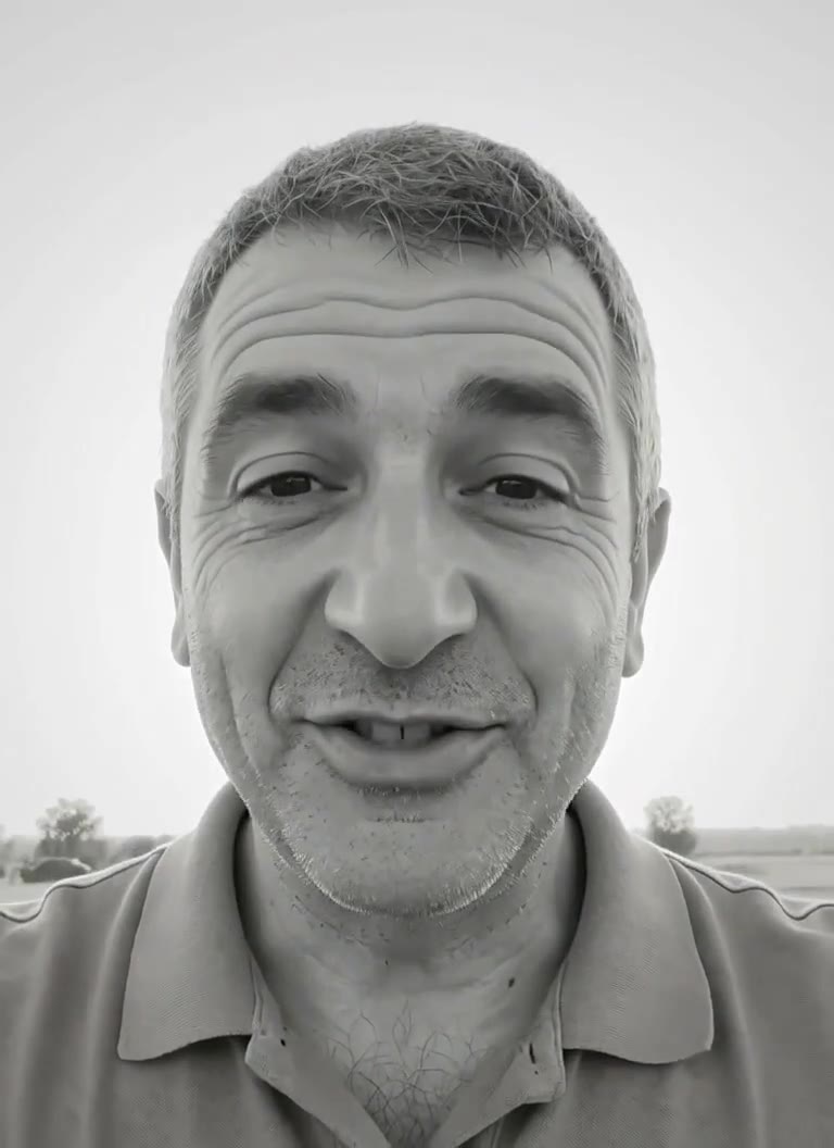 Hakan'dan video klipten bir kare